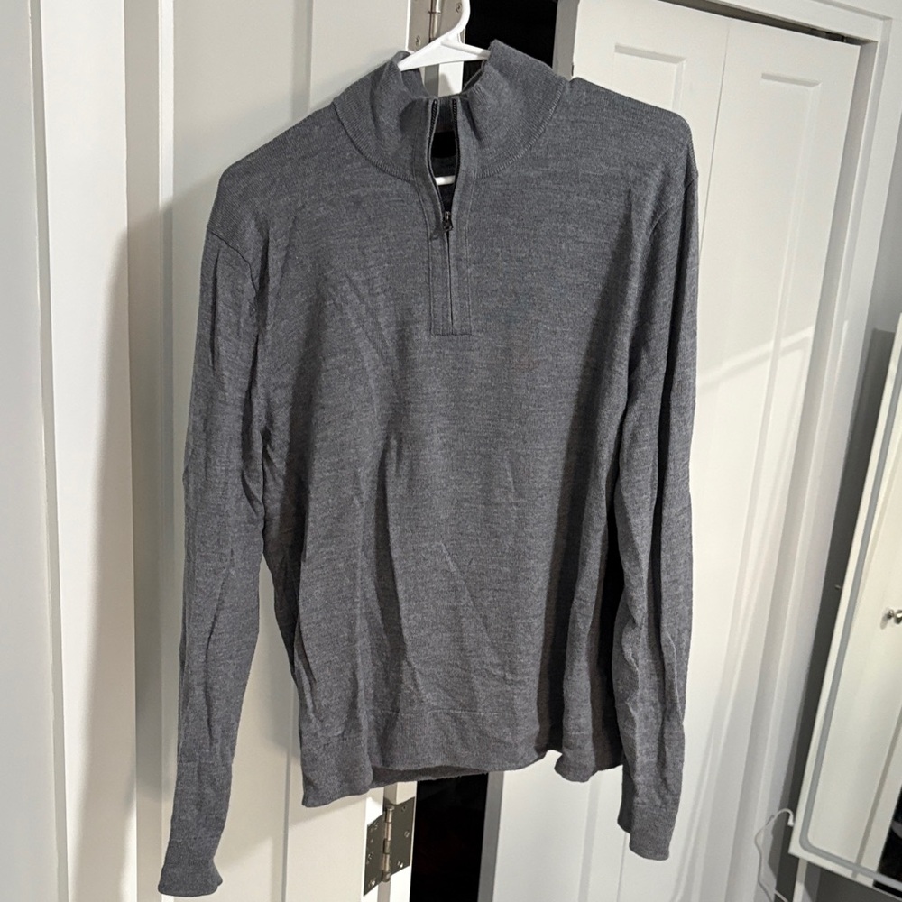 Banana Republic Men's Charcoal Zip-Up Sweater